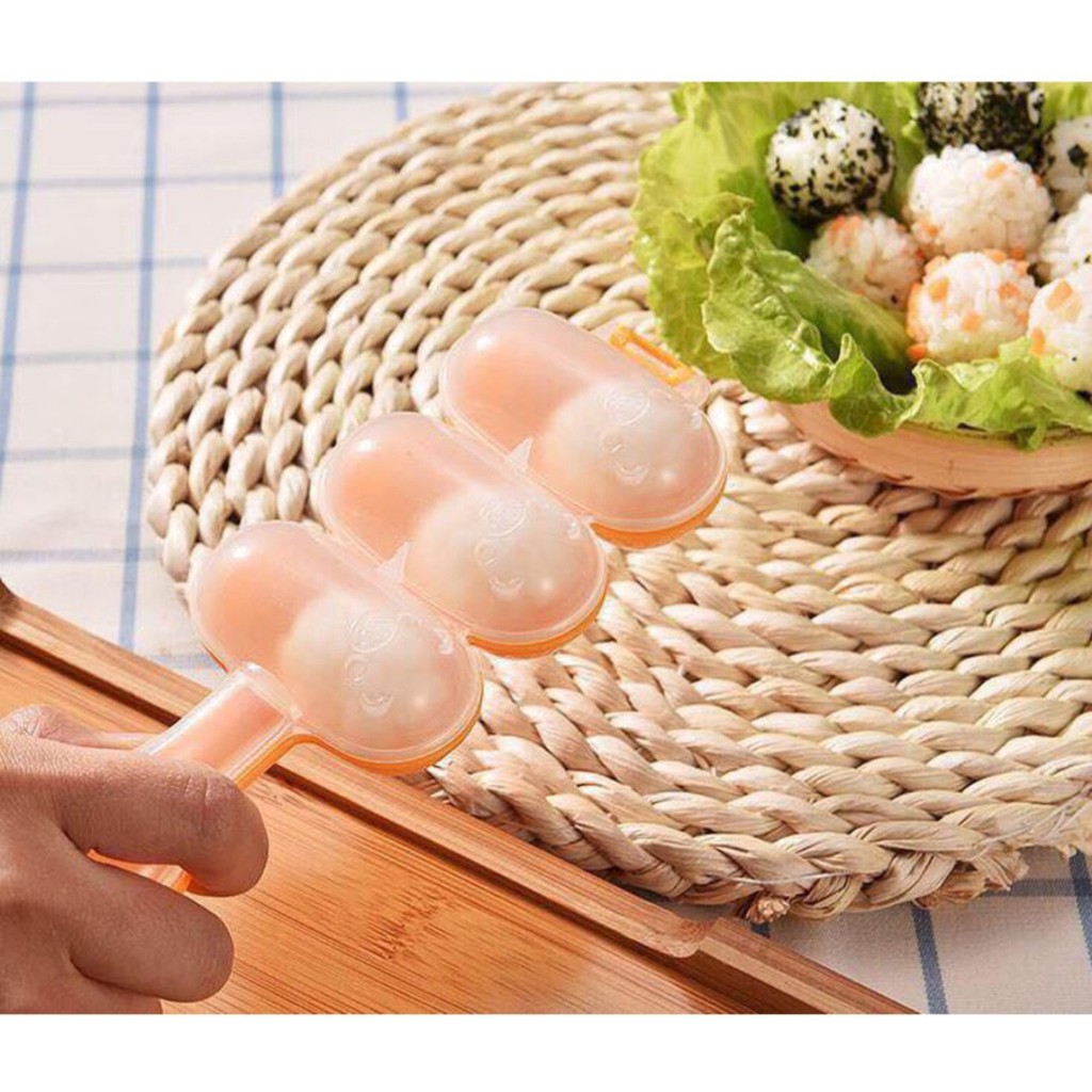Dụng Cụ Lắc Cơm Tiện Dụng Cho Bé Yêu