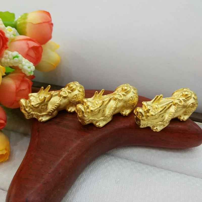 Charm tỳ hưu xỏ vòng tay - KL111