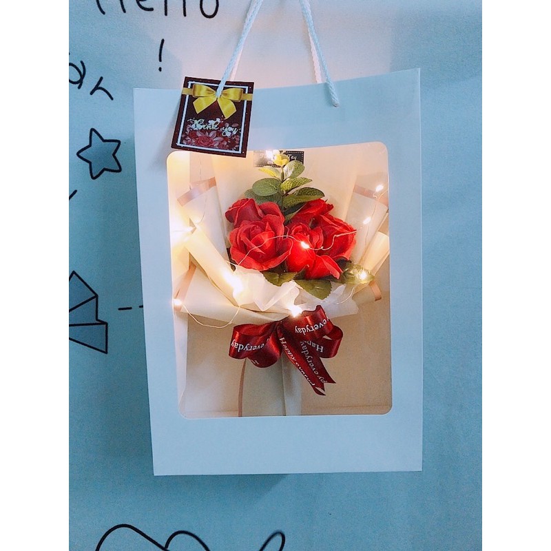 [Có túi] - Bó 5 hoa hồng sáp mix lá táo làm quà tặng lễ tình nhân cho bạn gái | BigBuy360 - bigbuy360.vn