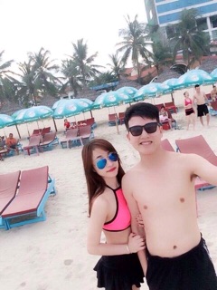 Bikini yếm hồng 