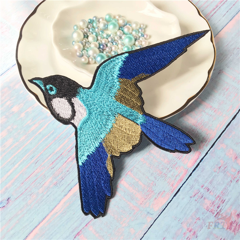 ☸ Sticker Ủi Thêu Hình Chim &amp; Hoa Có Mùi Thơm ☸ 1 Huy Hiệu Ủi Thêu Hình Chim Bướm Xanh