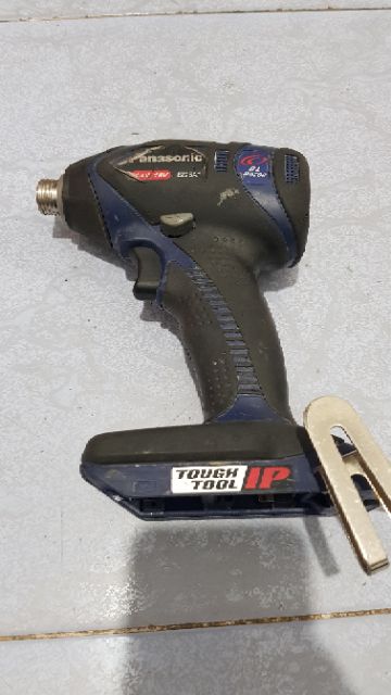 Thân máy bắt vít không than panasonic EZ75A1 DC18V