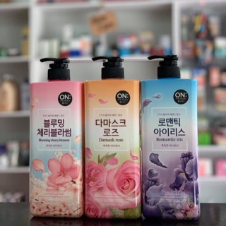 Sữa tắm On The Body Hàn Quốc chai 900ML