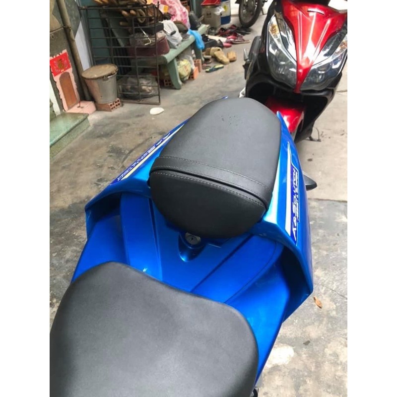 ốp đuôi nguyên khối r1 cho suzuki gsx150 gsx s150 gsx r150 bandit