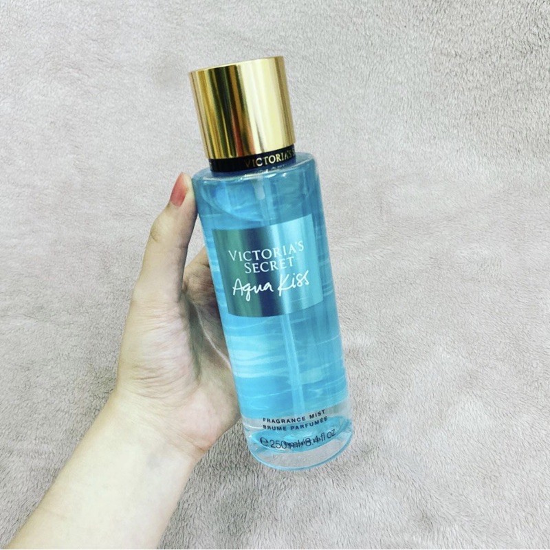 Xịt thơm toàn thân bodymist Aqua Kiss Victoria’s Secret Fragrance Mist