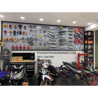 Tấm tôn đục lỗ trưng bày phụ kiện tiết kiệm chi phí cho shop và showroom giá tốt