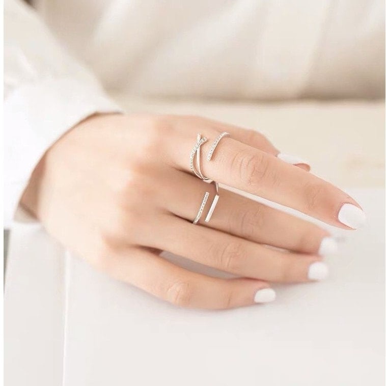 Nhẫn Bạc nữ dạng hở đính đá, free size thanh xiên cá tính