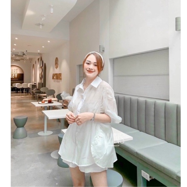 NS45 Set sơ mi đũi trắng nhún form rộng kèm quần short lưng thun.