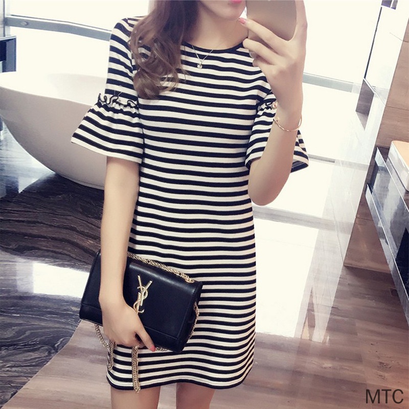 Đầm Thun Ngắn Tay Ống Loe Dài Vừa Phải Họa Tiết Kẻ Sọc Cho Nữ