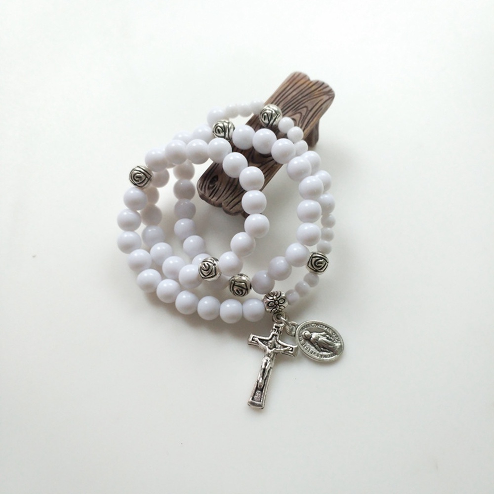 Vòng Tay Chuỗi Hạt Trắng Đính Mặt Thánh Giá