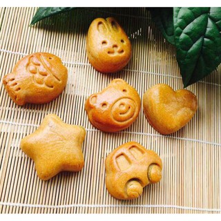 Khuôn làm cơm cuộn bento, cơm nắm cho bé yêu