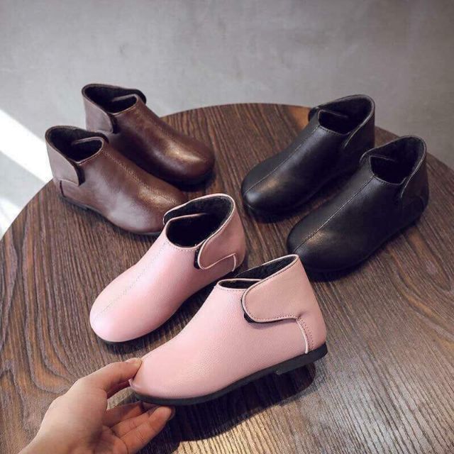 Bốt ngắn cổ