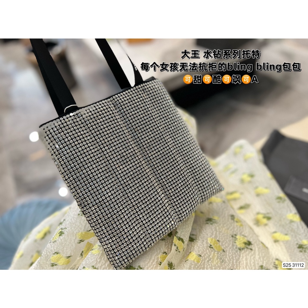 Túi tote nữ thời trang cao cấp Alexander Wang AW kiểu dáng độc đáo, họa tiết đính đá ấn tượng