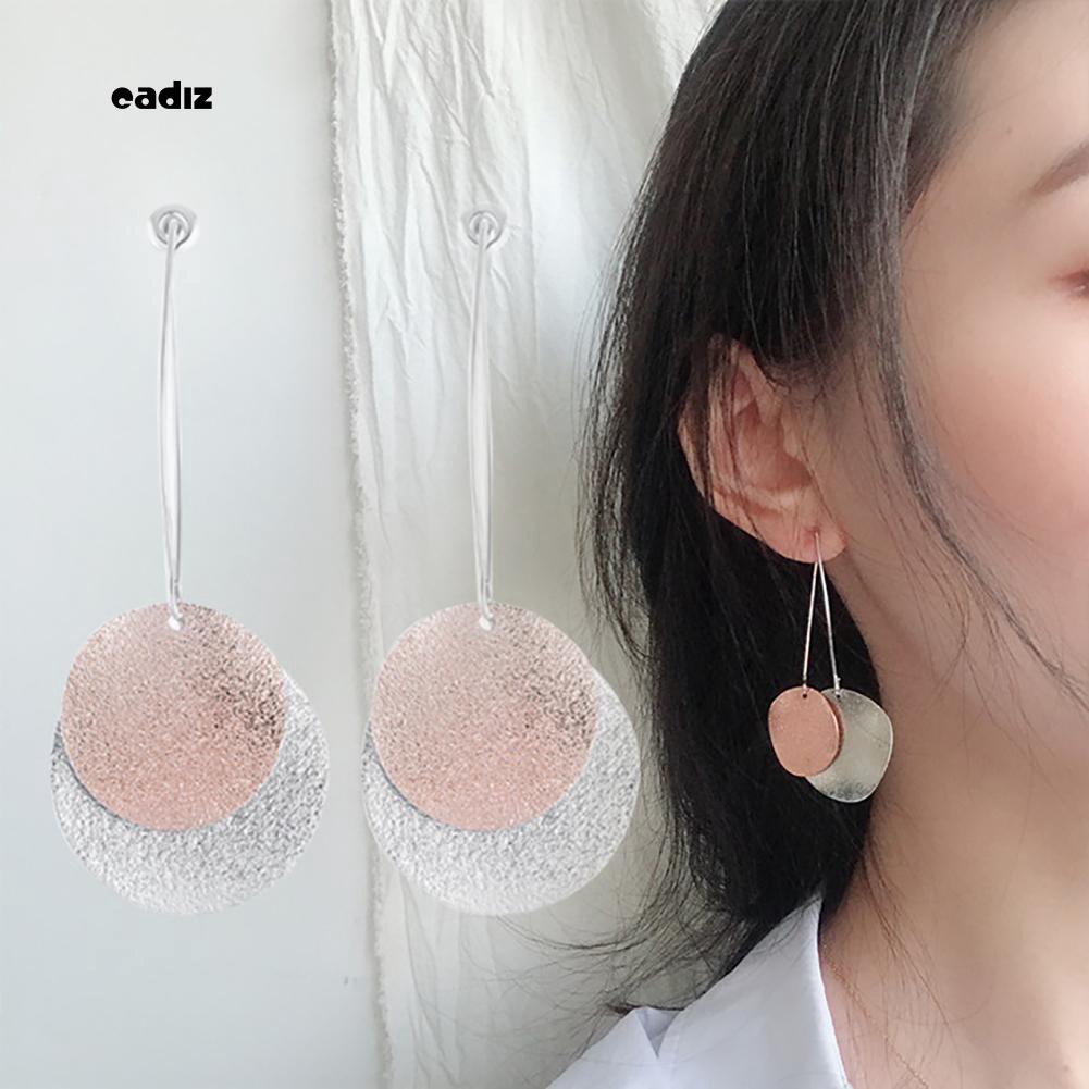 Hoa tai dáng dài mặt hình tròn cho nữ