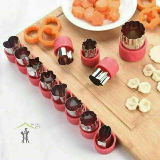  [Bán lẻ] 1 khuôn inox tay cầm tạo hình củ quả và món ăn cho bé