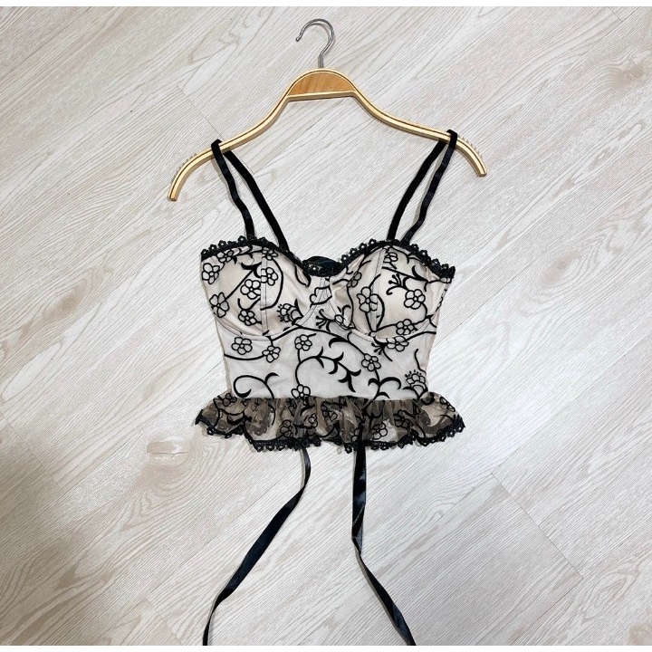 Áo croptop đan dây lưng phối lưới thêu họa tiết viền bèo có mút ngực hàng y hình + Clip chính chủ