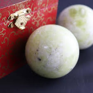 Bi lăn tập tay đá