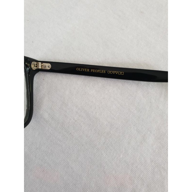 Gọng nhựa đúc OLIVER PEOPLES của Italy L