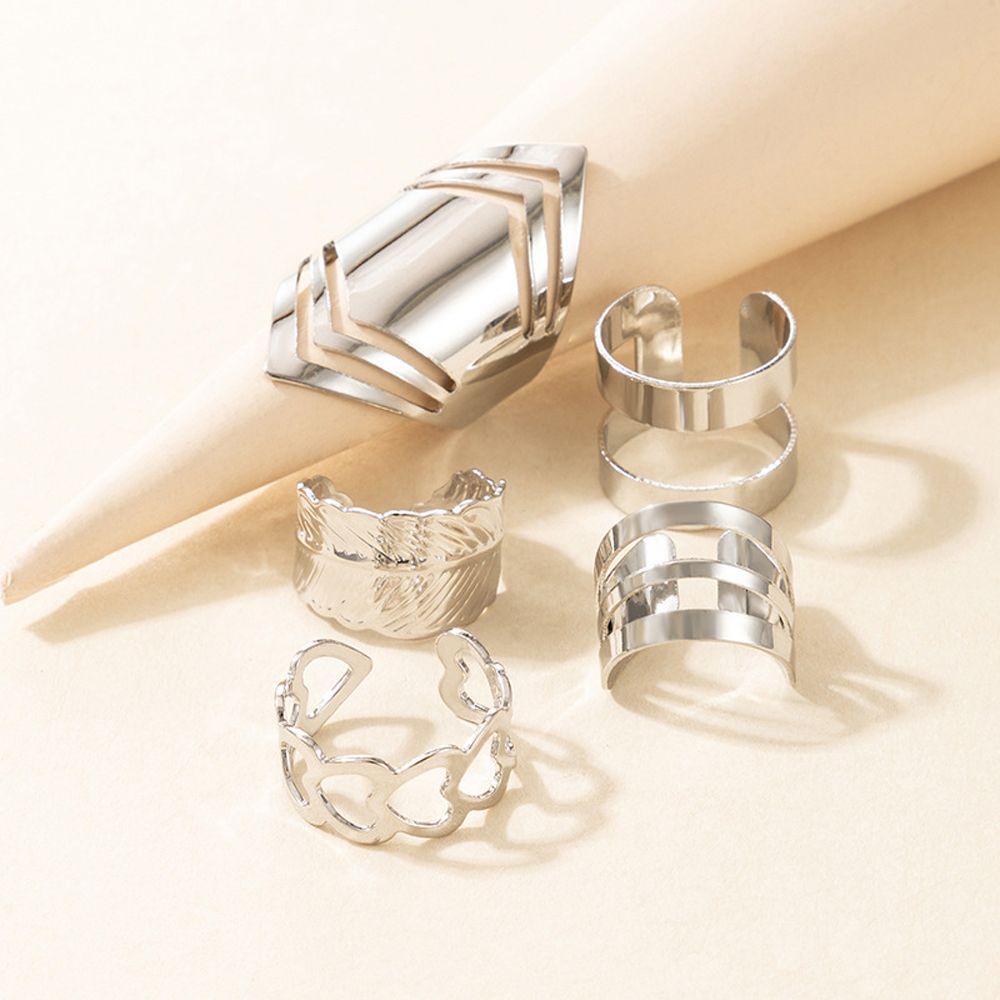 Bộ Nhẫn Đeo Ngón Tay Họa Tiết Bướm / Trái Tim / Ngôi Sao Phong Cách Punk Mới Cho Nữ