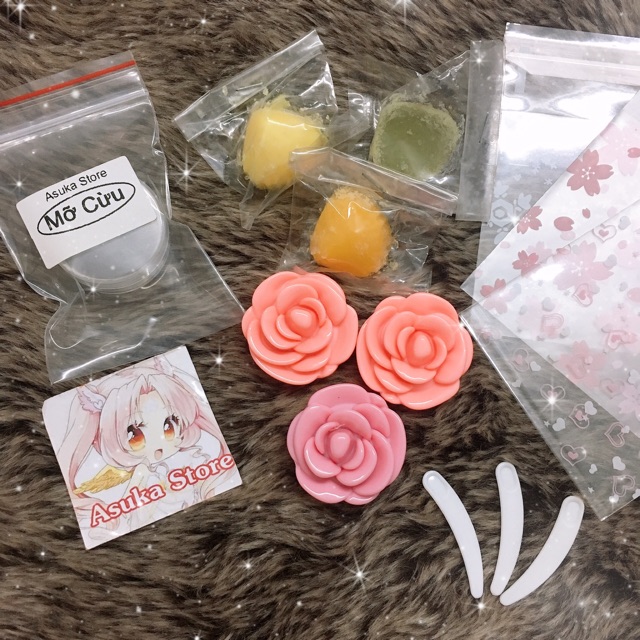 Kit Làm Son Dưỡng 3 Hủ Rose