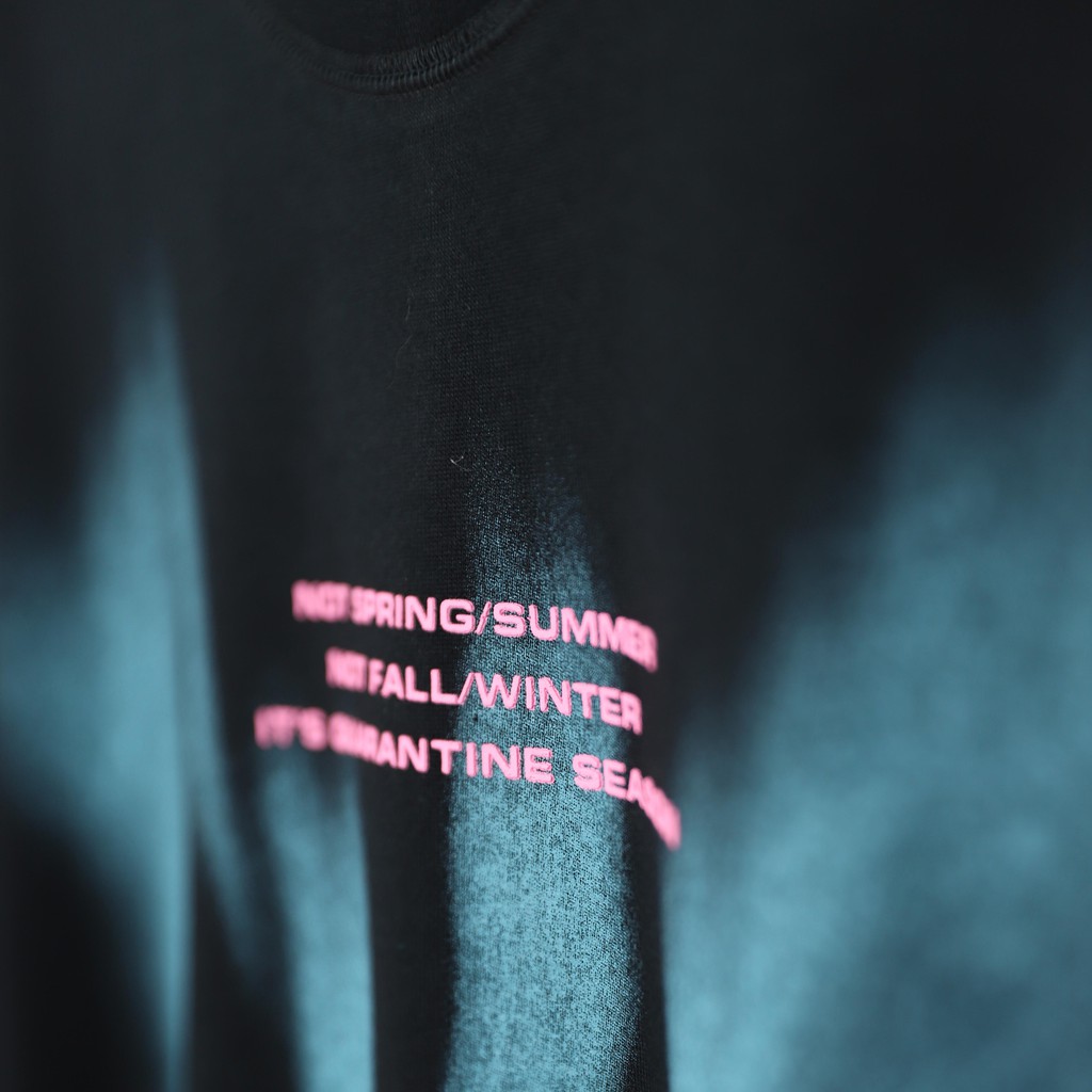 QUARANTINE TSHIRT/black (Áo thun 100% cotton 2 chiều) | BigBuy360 - bigbuy360.vn