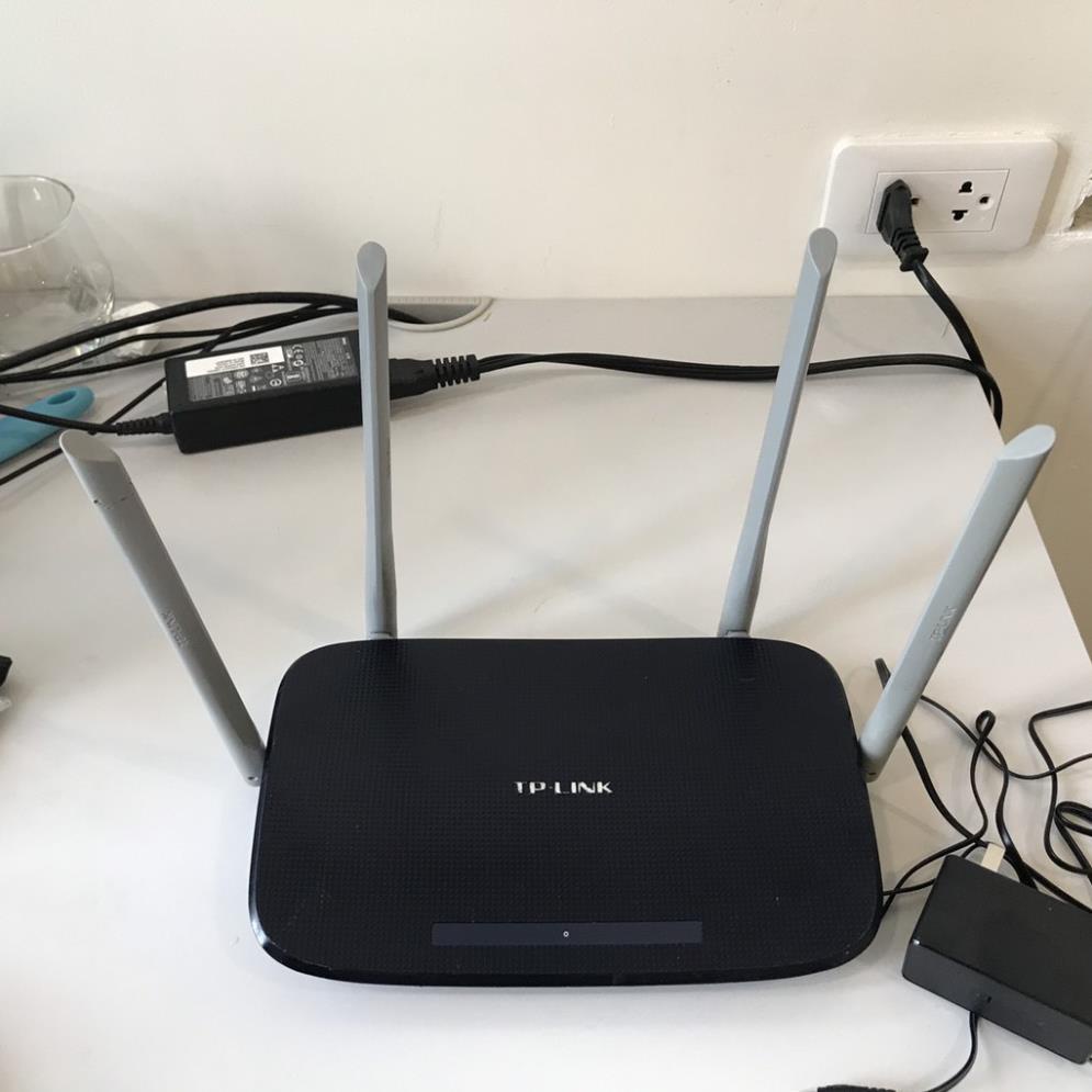 Bộ Phát Wifi 4 Râu TP-link WDR6300 - Hai băng tần AC1200