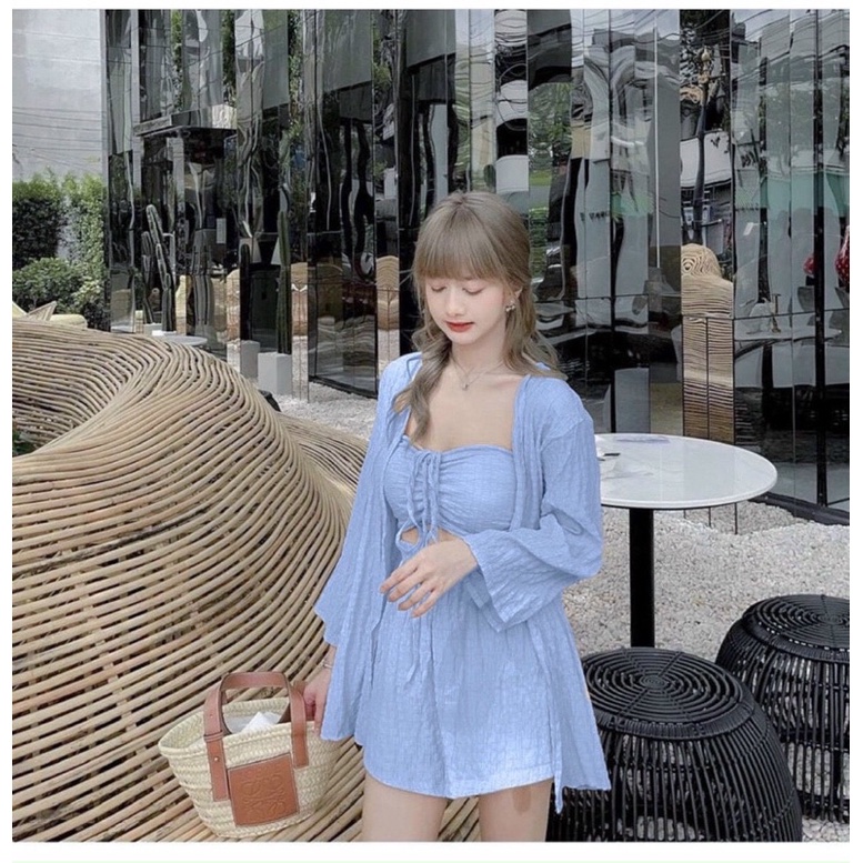 Set 3 món sơ mi, áo trong, quần short ngắn hai màu xanh cốm, xanh biển đi chơi, xinh xắn.