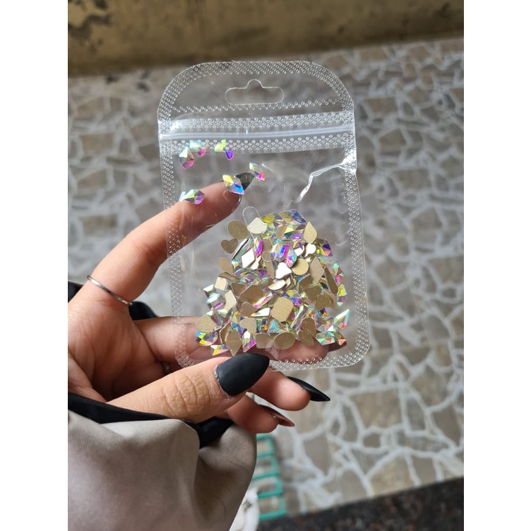 Đá khối chân bằng túi 100v mix full sz