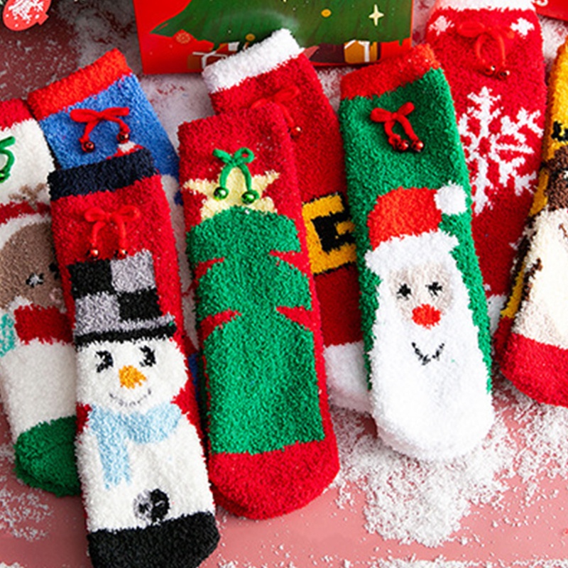 Set 4 Đôi Tất Sợi Nhỏ Dày Giữ Ấm Mùa Đông In Họa Tiết Giáng Sinh Cho Nữ