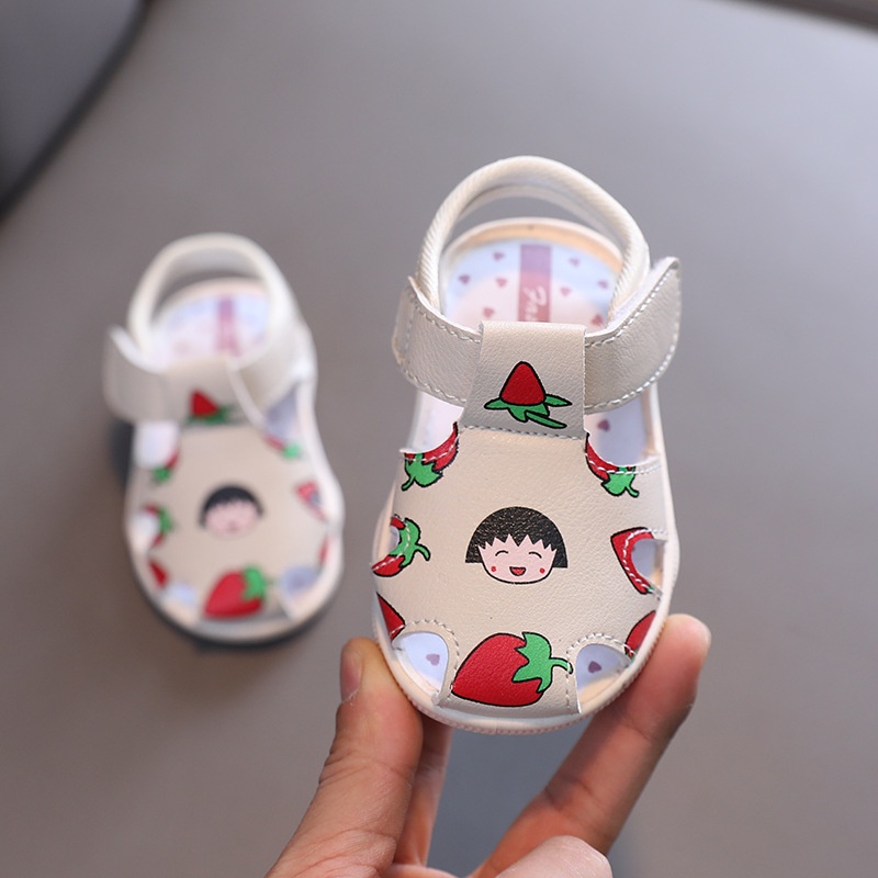 Giày có kèn cho bé gái hình dâu cute, sandal đế mềm da siêu êm chân bé