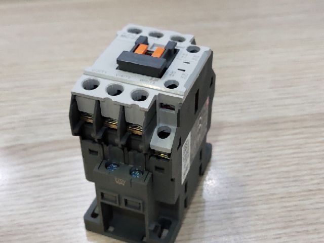 Contactor khởi động từ 22A MC-22b LS