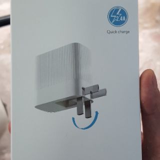 Củ sạc nhanh 2 cổng Baseus chân gập
