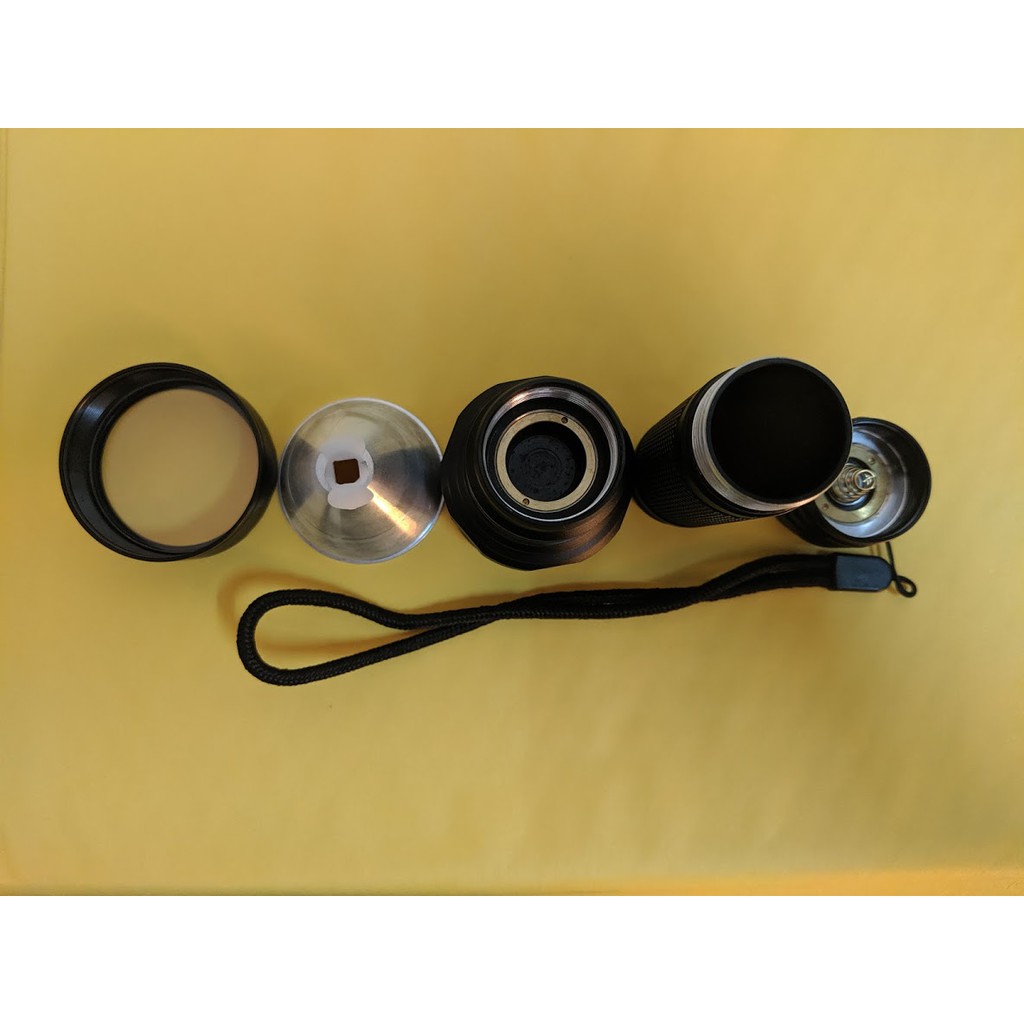 Vỏ đèn pin C8-21700