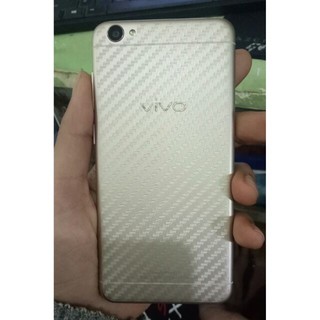 Miếng dán vân carbon mặt lưng cho vivo y55, y67.