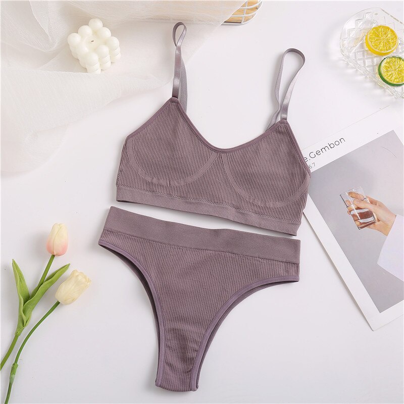 Cute Byte Set Áo Lót Không Đường May + Quần Lót Nữ Tính