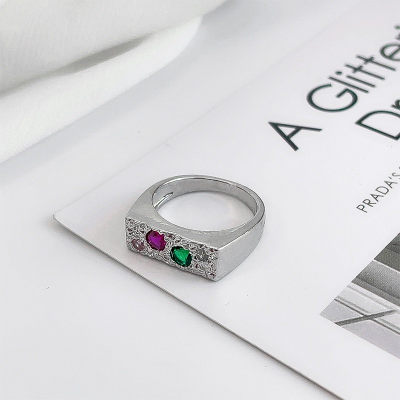 Nhẫn hở đính đá hình trái tim màu sắc tương phản có thể điều chỉnh kích cỡ