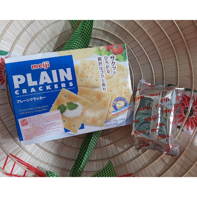 Bánh Quy MEIJI (Plain Crackers 104g _ crackkers with oat 104g )- dành cho người ăn kiêng