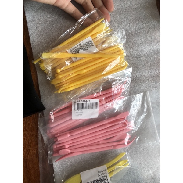 Đất sét tự khô 0,5kg Mont Marte thích hợp tô màu acrylic - Giá siêu hời