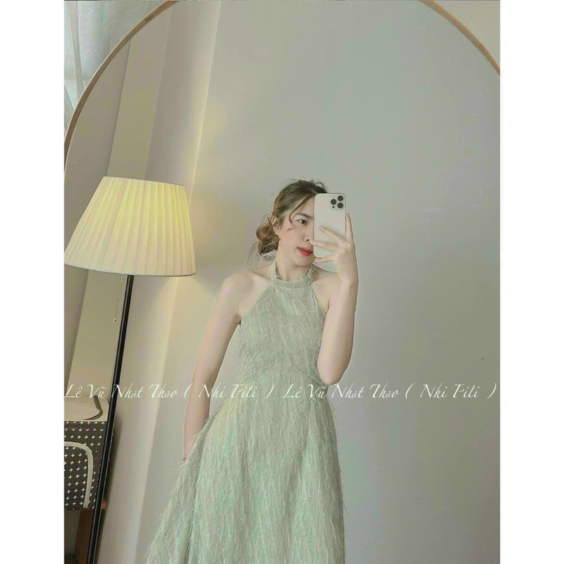 Đầm lông cut eo cổ yếm hở lưng siêu dễ thương