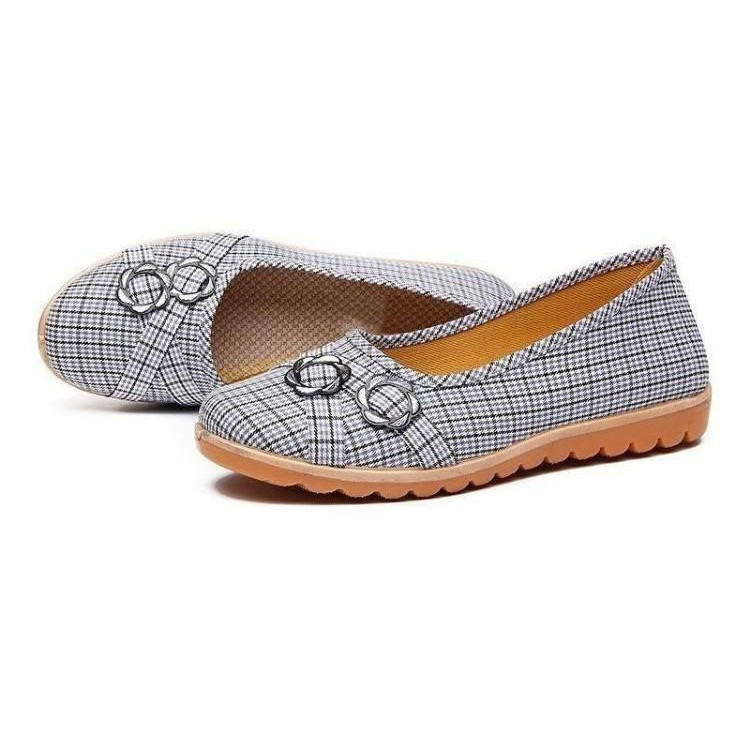 Giày lười nữ vải mềm mũi tròn đế bệt cao 2cm đen cam