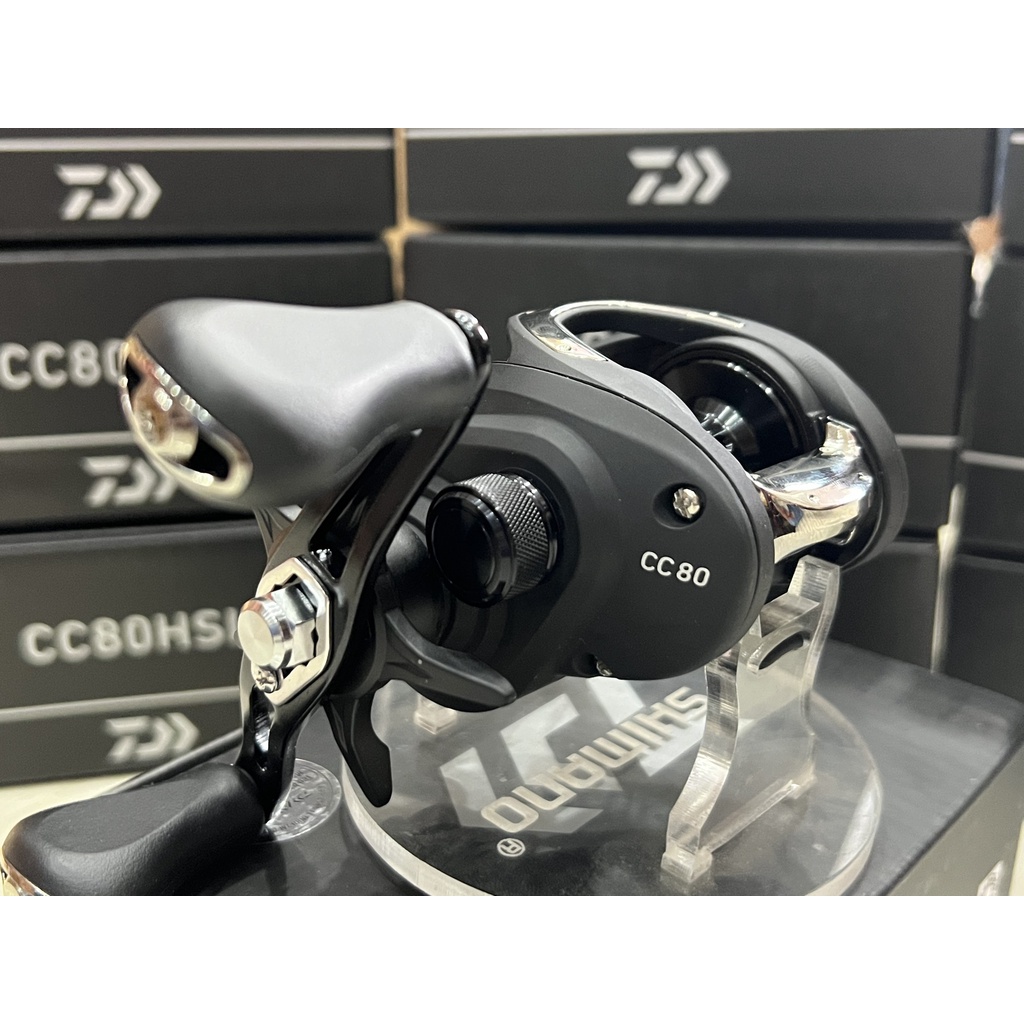 Máy câu ngang Daiwa CC80 HSL