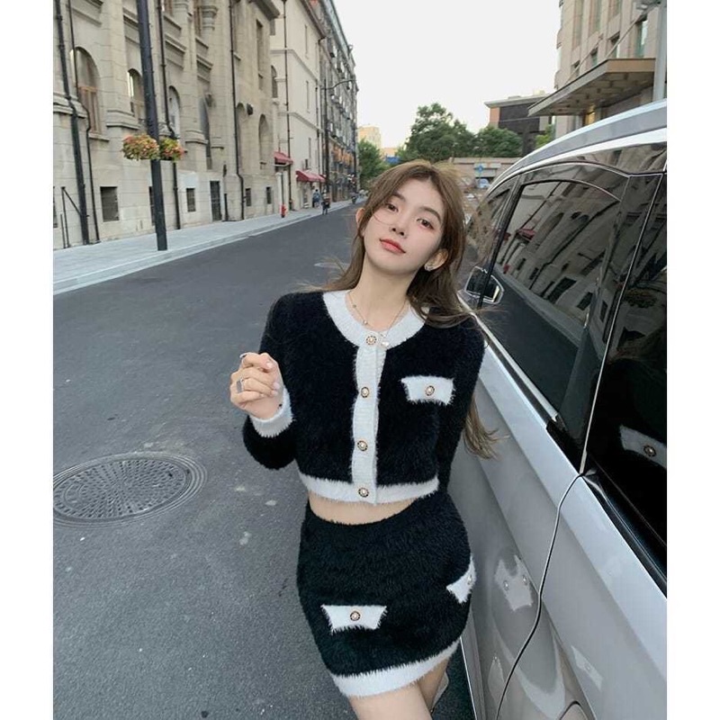 Set áo len lông tay dài croptop và chân váy nắp túi phong cách tiểu thư sang chảnh