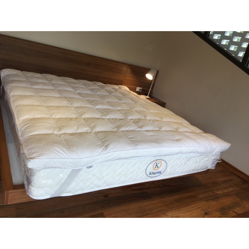 Tấm Nệm Topper  Cao cấp,Tiêu Chuẩn Khách Sạn 5 Sao-Thương Hiệu KingSilk
