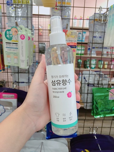 Xịt Thơm Quần Áo Fabric Perfume