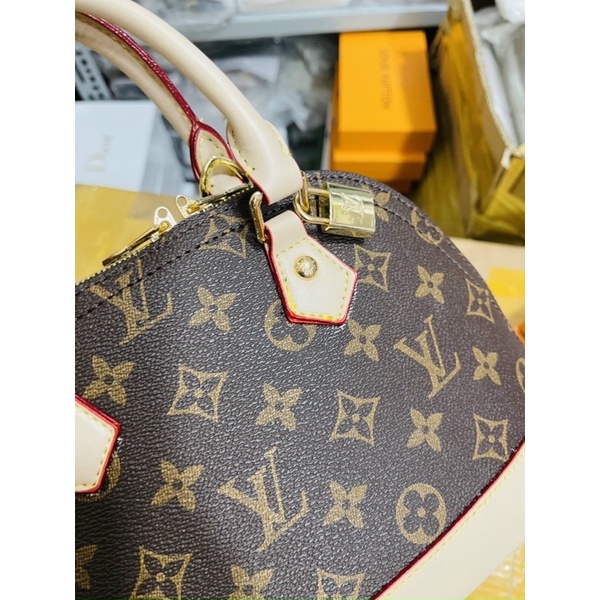 TÚI L.V quai xách dáng hến s25