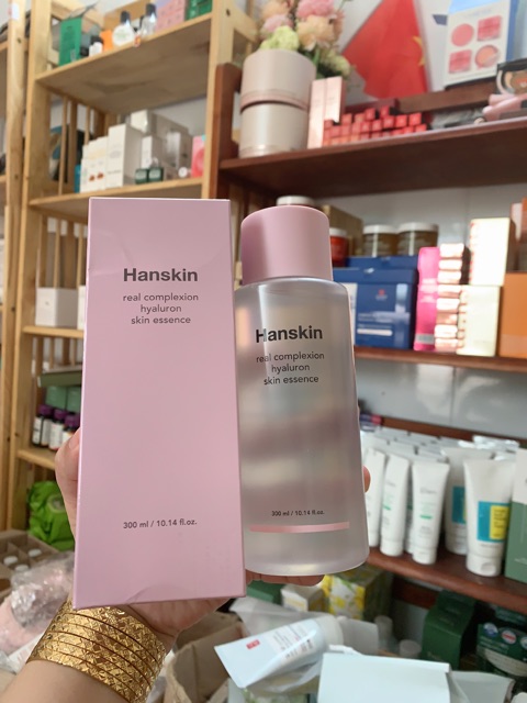 Tinh chất dưỡng ẩm chống lão hoá Hanskin Real Complexion Hyaluron Skin Essence | BigBuy360 - bigbuy360.vn