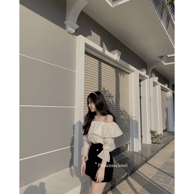 Áo trễ vai màu be tay bồng tiểu thư