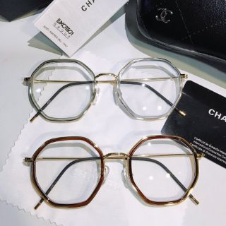 MẮT KÍNH TRÒN GIẢ CẬN