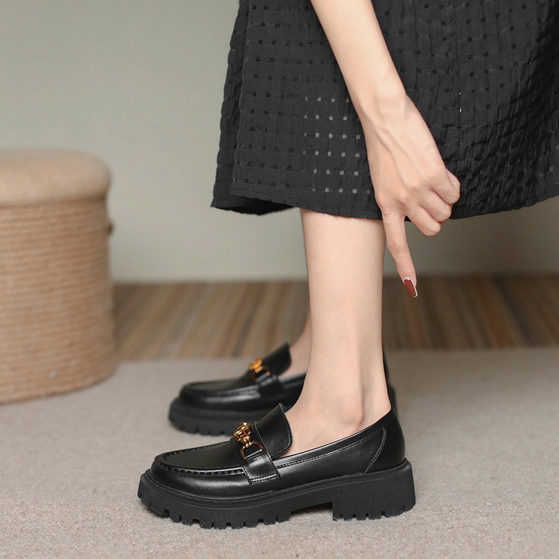 Giày Da PU Mũi Tròn Đế Dày Phối Khóa Kim Loại Kiểu Anh Thời Trang Xuân Thu Cho Nữ