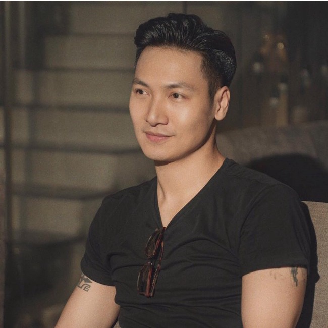 Chai xịt tạo phồng, dưỡng tóc Reuzel Spray Grooming Tonic